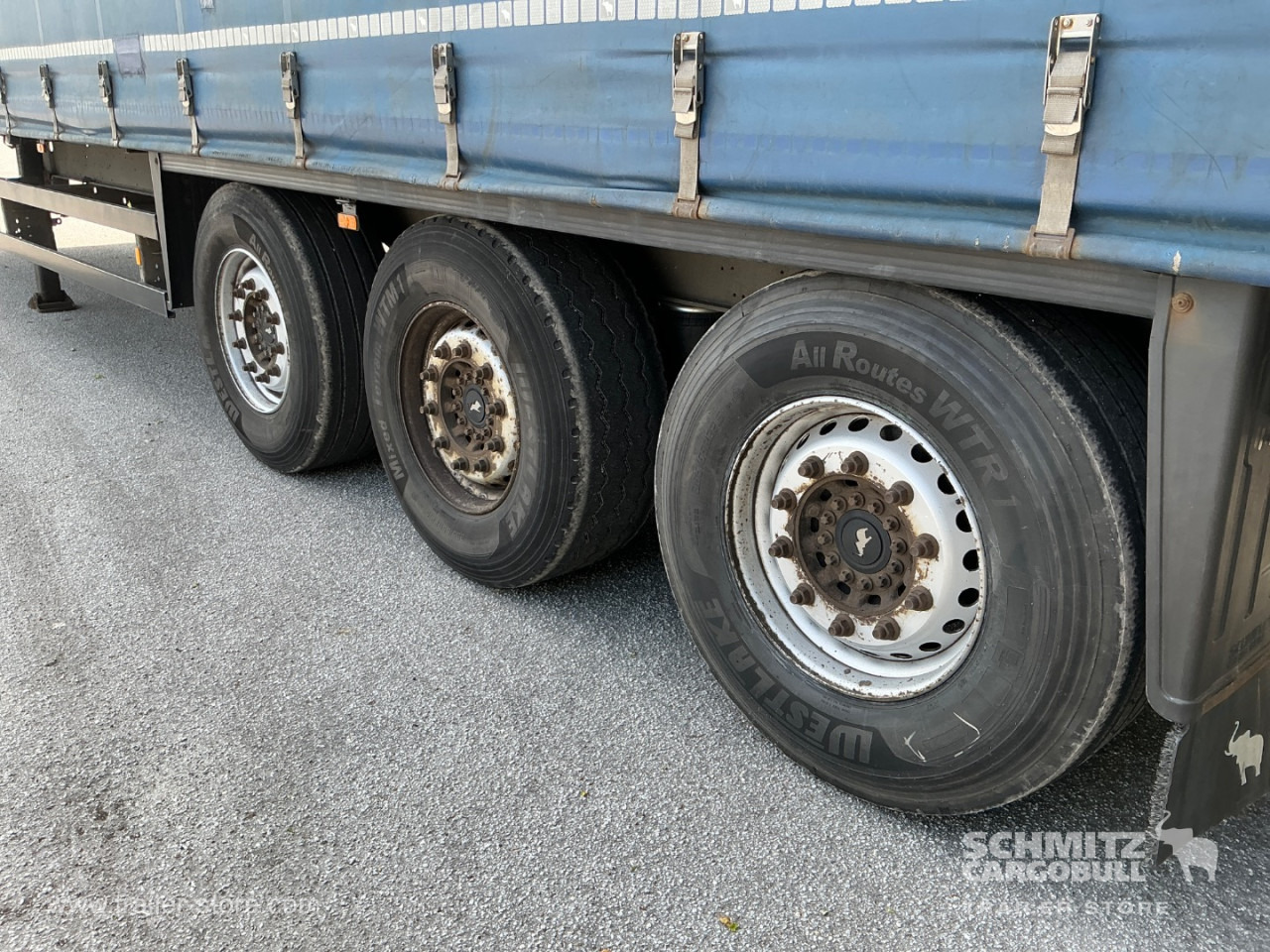 SCHMITZ Curtainsider Standard - Curtainsider semi-trailer: picture 3 SCHMITZ Curtainsider Standard - Curtainsider semi-trailer: picture 3