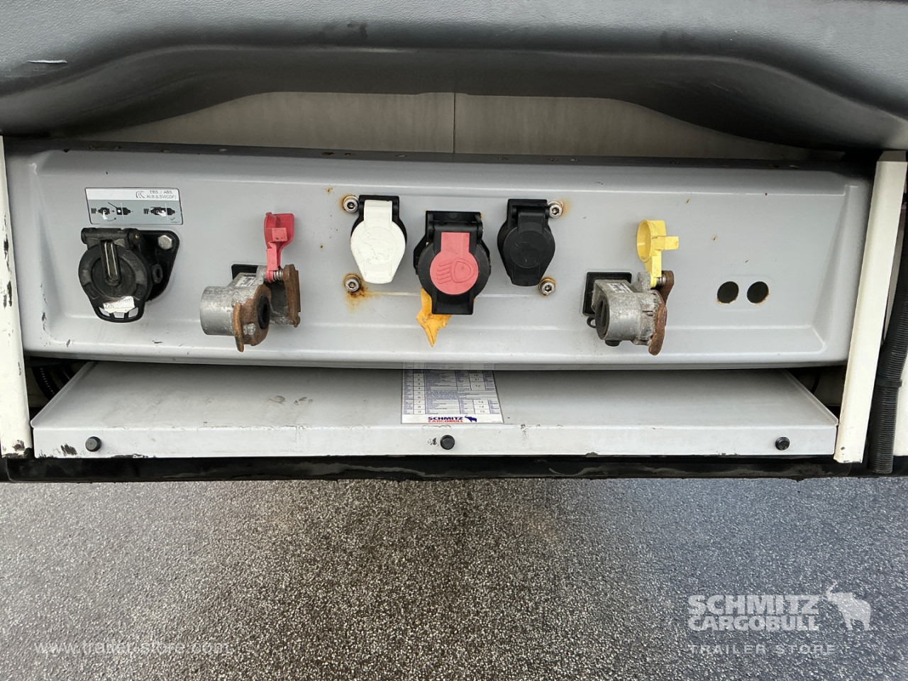 SCHMITZ Reefer Standard - Isothermal semi-trailer: picture 4 SCHMITZ Reefer Standard - Isothermal semi-trailer: picture 4