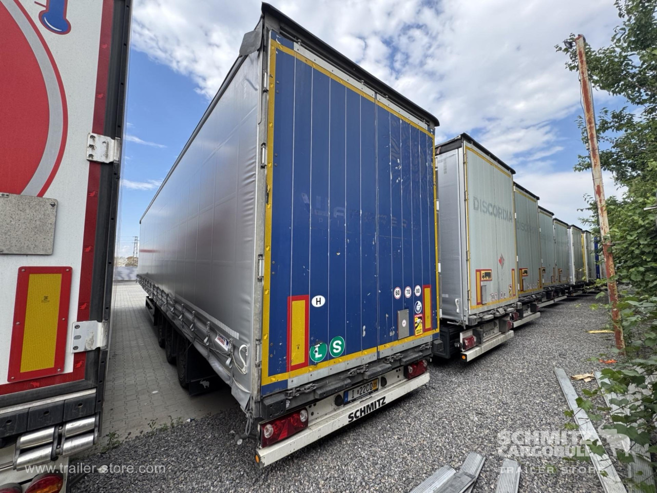 SCHMITZ Curtainsider Mega - Curtainsider semi-trailer: picture 5 SCHMITZ Curtainsider Mega - Curtainsider semi-trailer: picture 5