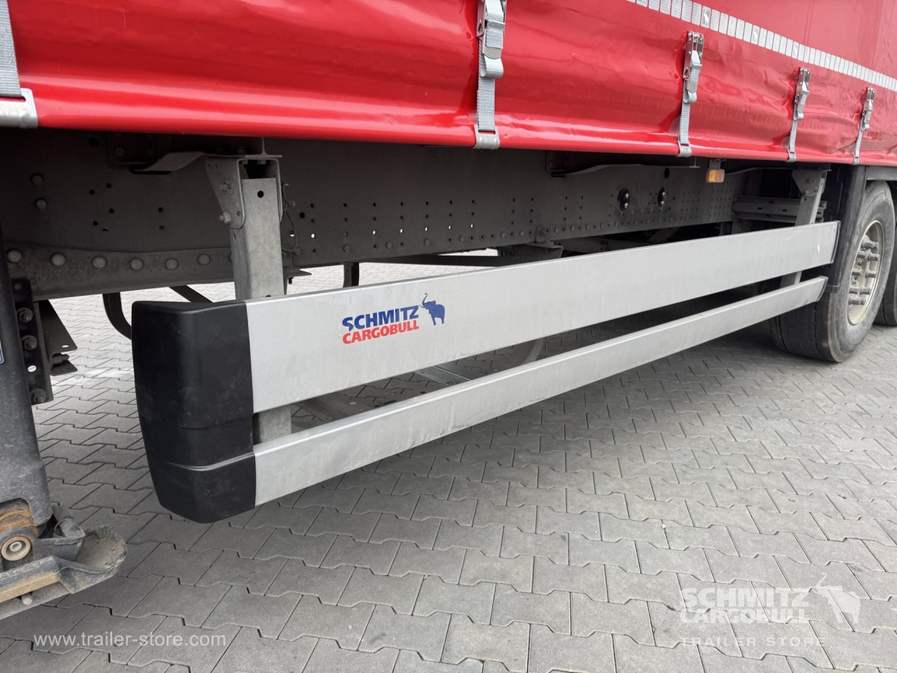 SCHMITZ Curtainsider Standard - Curtainsider semi-trailer: picture 3 SCHMITZ Curtainsider Standard - Curtainsider semi-trailer: picture 3