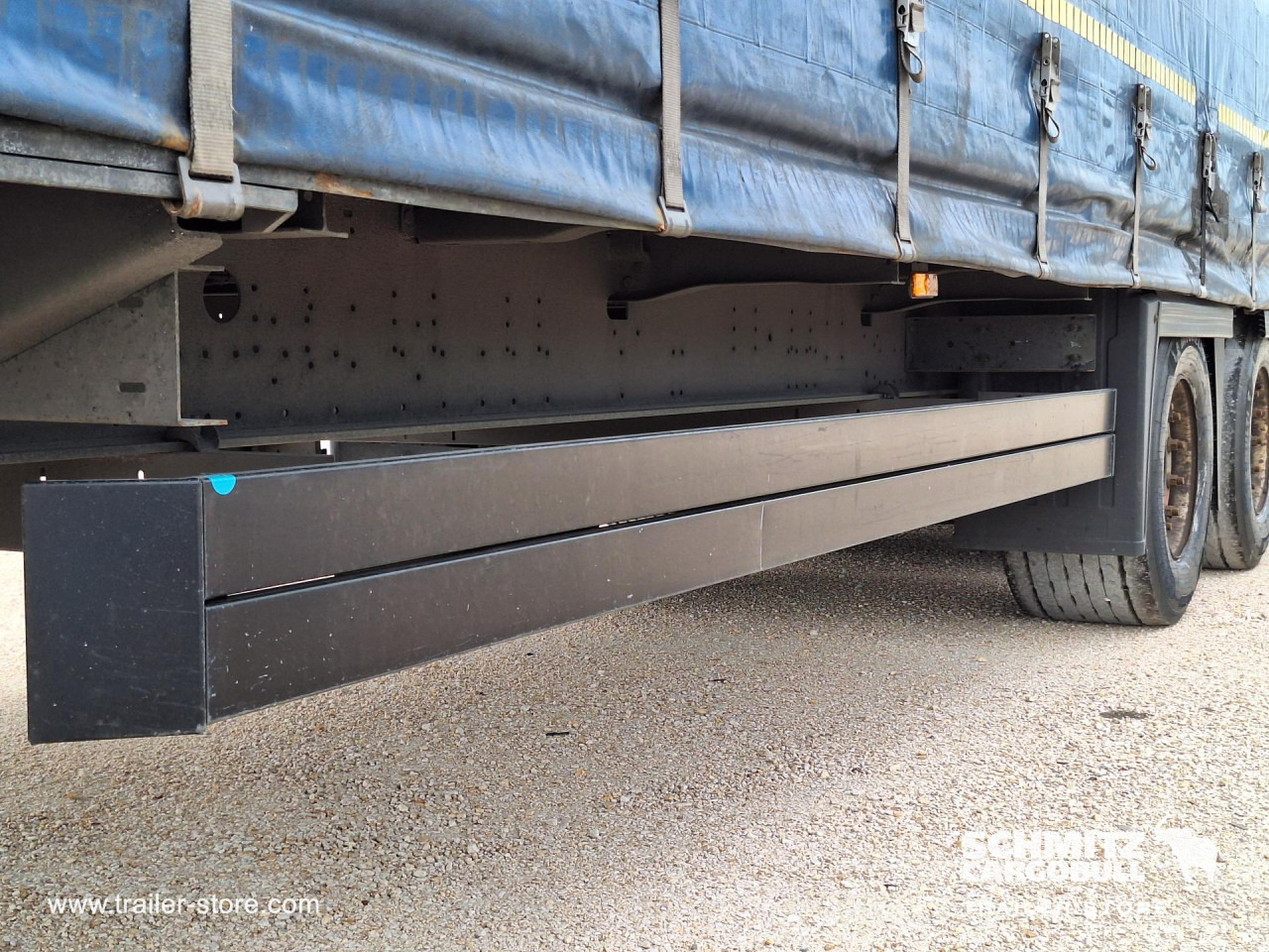 SCHMITZ Tolóponyva Mega - Curtainsider semi-trailer: picture 2 SCHMITZ Tolóponyva Mega - Curtainsider semi-trailer: picture 2