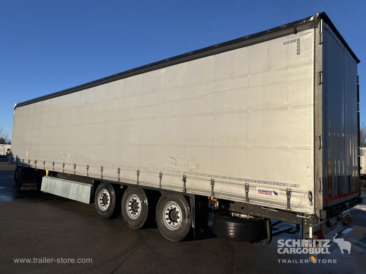 SCHMITZ Curtainsider Standard - Curtainsider semi-trailer: picture 4 SCHMITZ Curtainsider Standard - Curtainsider semi-trailer: picture 4
