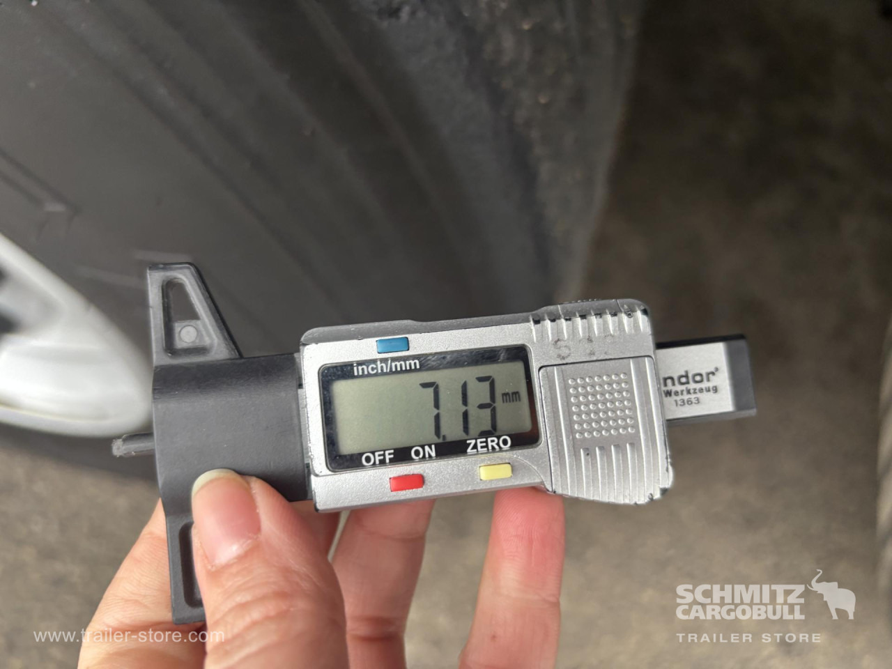 SCHMITZ Curtainsider Standard - Curtainsider semi-trailer: picture 2 SCHMITZ Curtainsider Standard - Curtainsider semi-trailer: picture 2