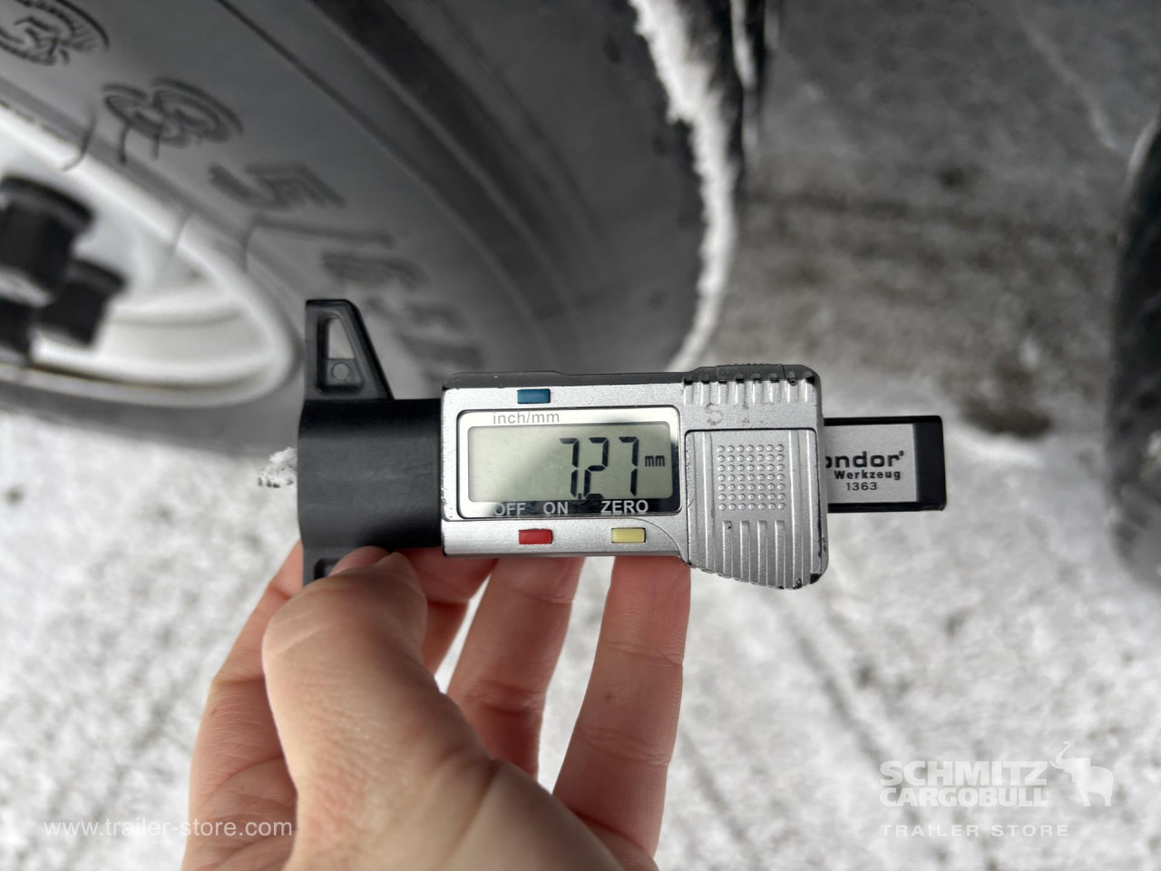 SCHMITZ Curtainsider Standard - Curtainsider semi-trailer: picture 2 SCHMITZ Curtainsider Standard - Curtainsider semi-trailer: picture 2