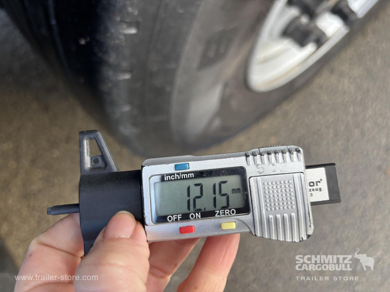 SCHMITZ Curtainsider Standard - Curtainsider semi-trailer: picture 2 SCHMITZ Curtainsider Standard - Curtainsider semi-trailer: picture 2