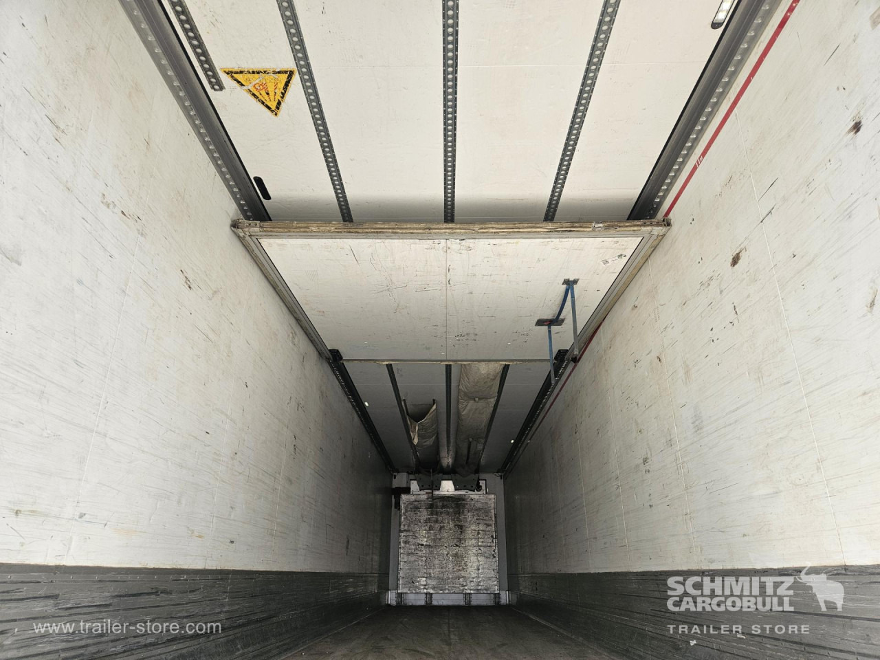 SCHMITZ Reefer Multitemp - Isothermal semi-trailer: picture 2 SCHMITZ Reefer Multitemp - Isothermal semi-trailer: picture 2