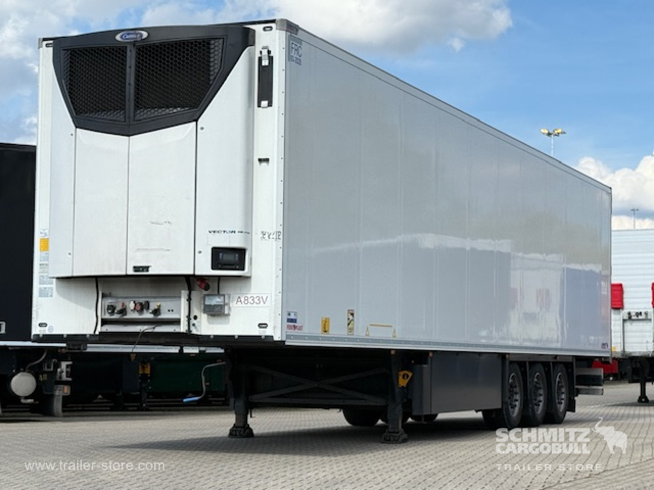 SCHMITZ Oplegger Vries Multitemp - Isothermal semi-trailer: picture 1 SCHMITZ Oplegger Vries Multitemp - Isothermal semi-trailer: picture 1