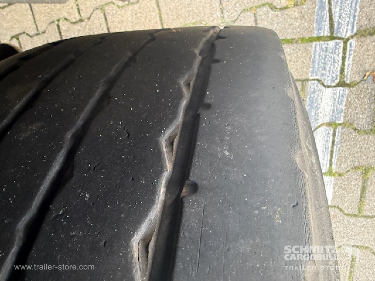 SCHMITZ Oplegger Vries Standard - Isothermal semi-trailer: picture 4 SCHMITZ Oplegger Vries Standard - Isothermal semi-trailer: picture 4