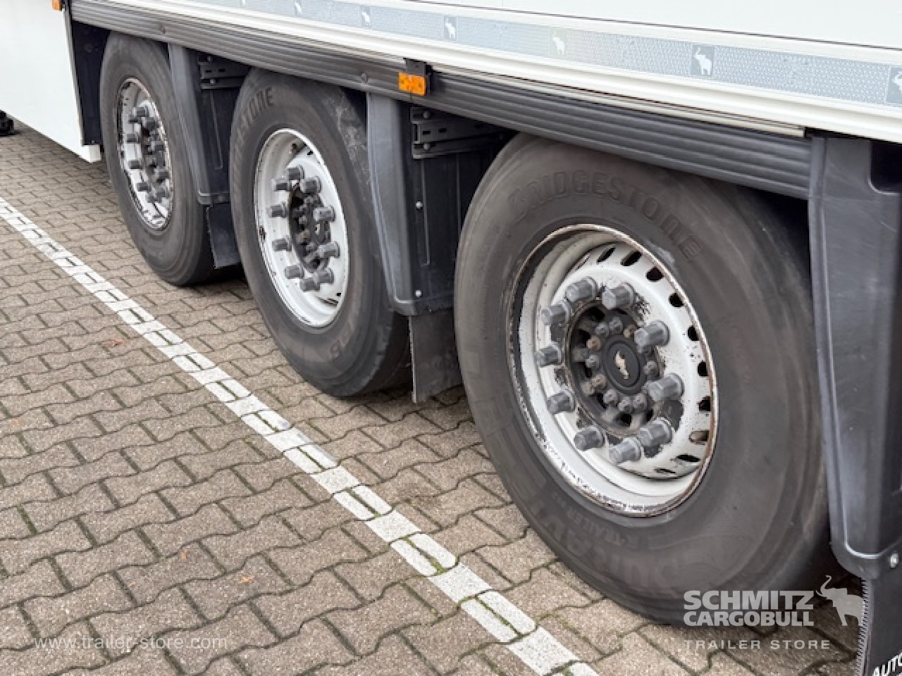 SCHMITZ Oplegger Vries Standard - Isothermal semi-trailer: picture 2 SCHMITZ Oplegger Vries Standard - Isothermal semi-trailer: picture 2