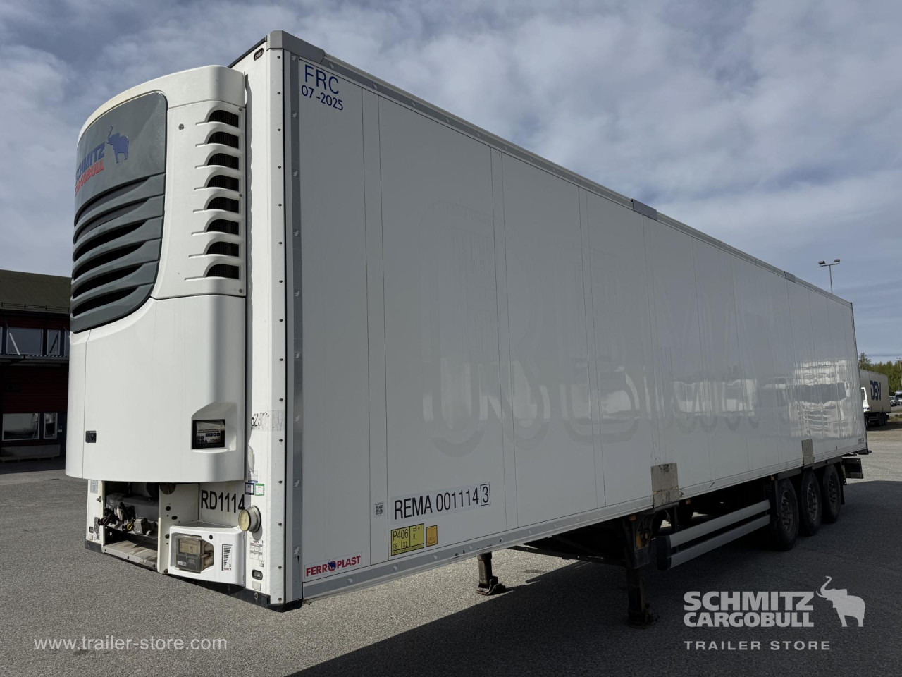 SCHMITZ Reefer Multitemp - Isothermal semi-trailer: picture 1 SCHMITZ Reefer Multitemp - Isothermal semi-trailer: picture 1