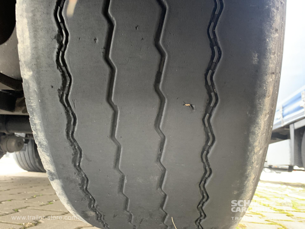 SCHMITZ Curtainsider Mega - Curtainsider semi-trailer: picture 5 SCHMITZ Curtainsider Mega - Curtainsider semi-trailer: picture 5