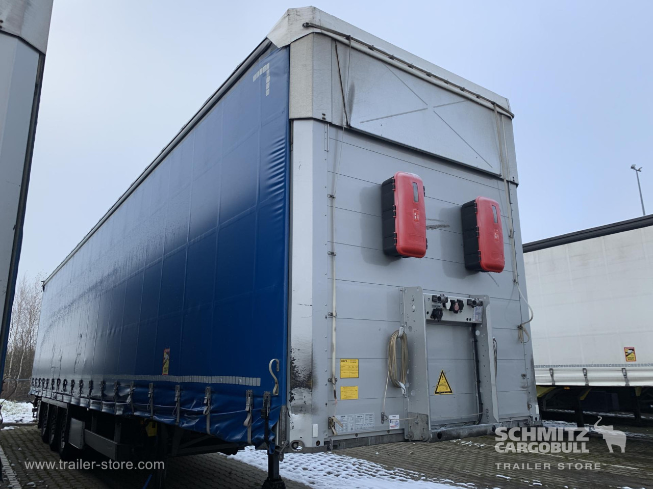 SCHMITZ Curtainsider Mega - Curtainsider semi-trailer: picture 1 SCHMITZ Curtainsider Mega - Curtainsider semi-trailer: picture 1