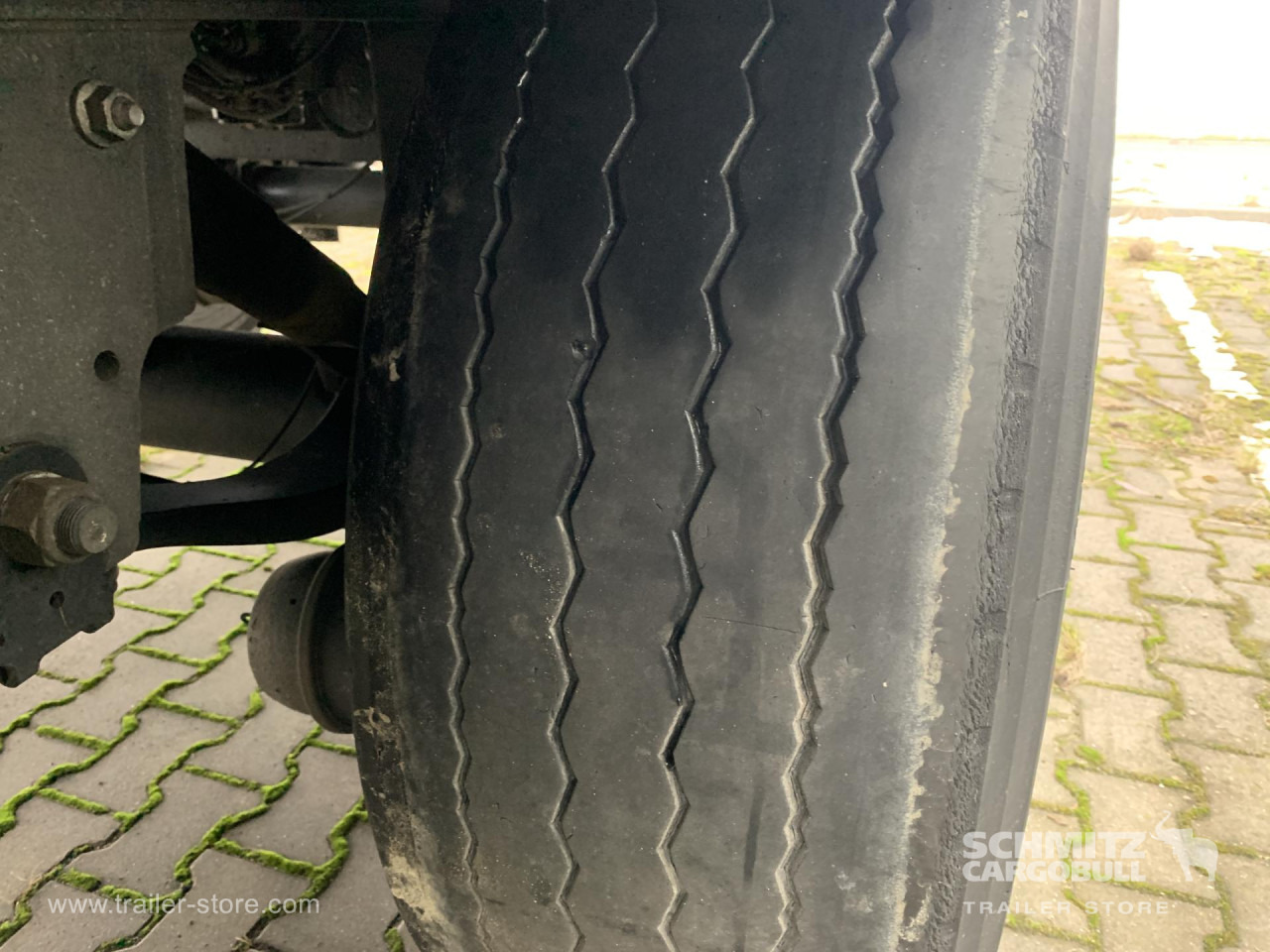 SCHMITZ Reefer Standard - Isothermal semi-trailer: picture 3 SCHMITZ Reefer Standard - Isothermal semi-trailer: picture 3