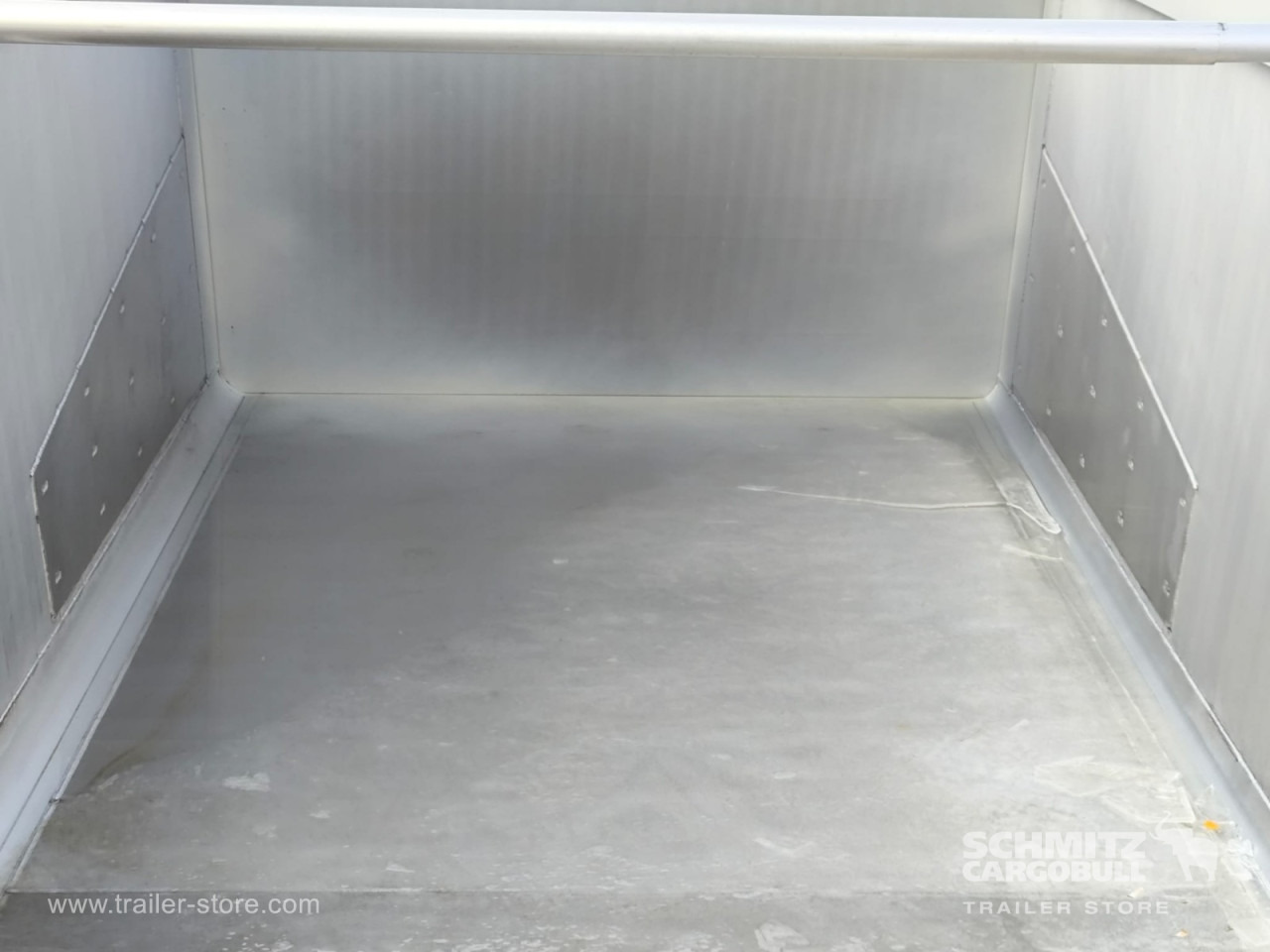 SCHMITZ Tipper alu-square sided body 33m³ - Tipper semi-trailer: picture 4 SCHMITZ Tipper alu-square sided body 33m³ - Tipper semi-trailer: picture 4