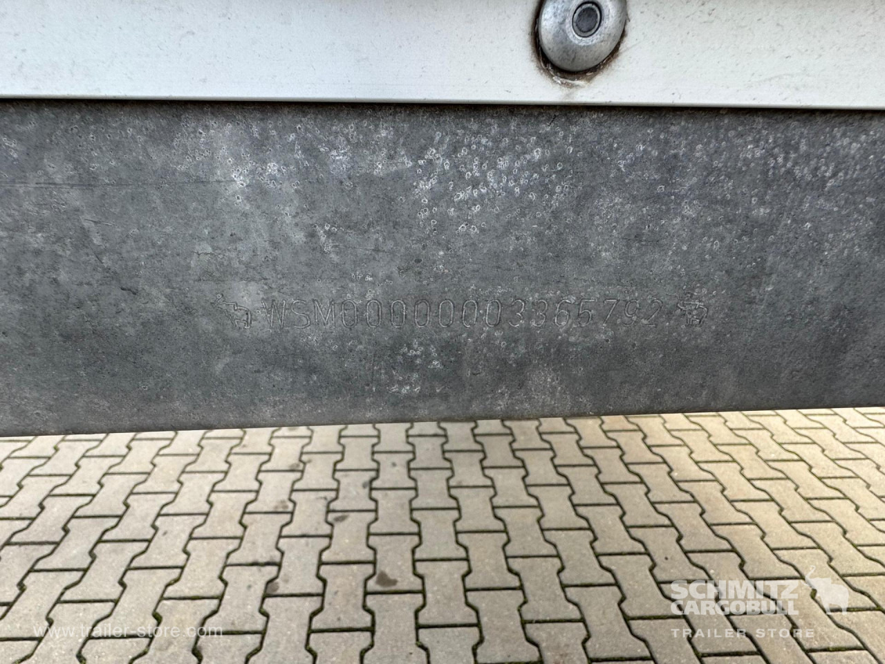 SCHMITZ Curtainsider Standard - Curtainsider semi-trailer: picture 3 SCHMITZ Curtainsider Standard - Curtainsider semi-trailer: picture 3