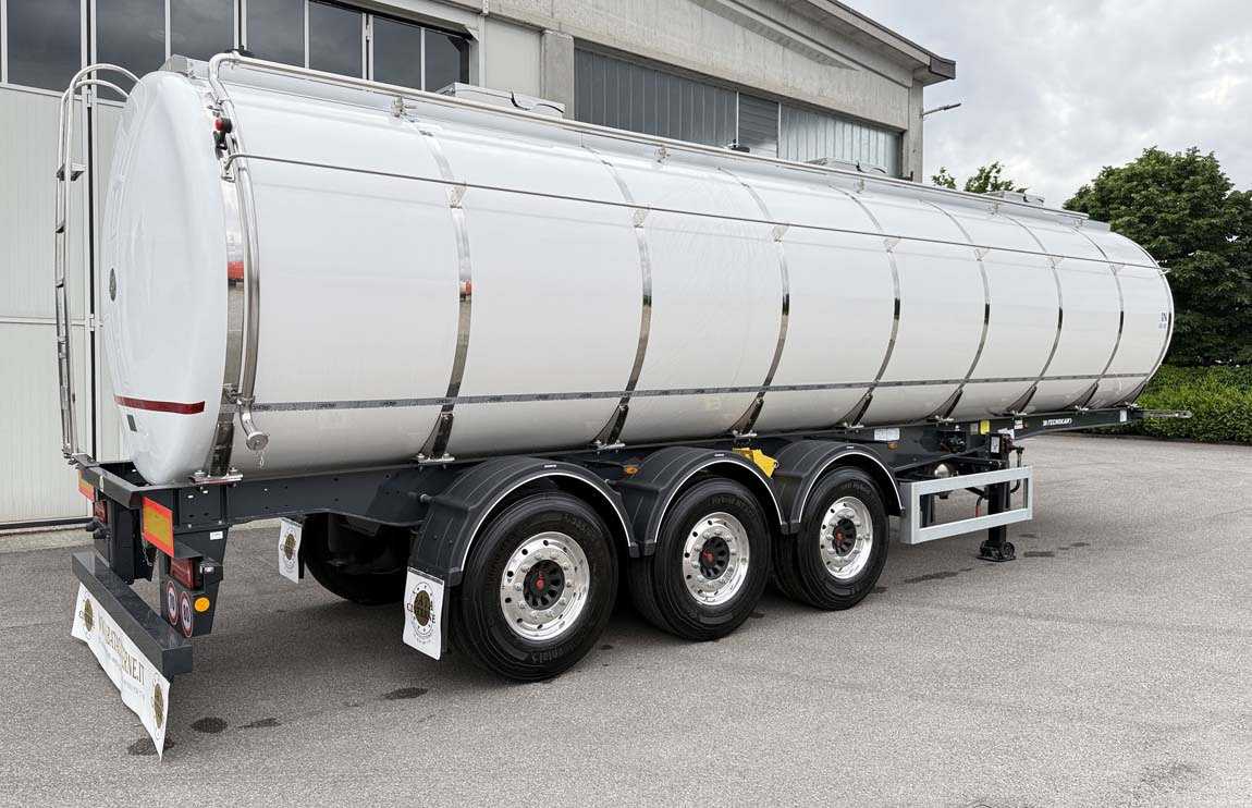 BATA CISTERNA IN PRONTA CONSEGA-NEW FOOD TANK READY FOR DELIVERY - Tanker semi-trailer: picture 4 BATA CISTERNA IN PRONTA CONSEGA-NEW FOOD TANK READY FOR DELIVERY - Tanker semi-trailer: picture 4