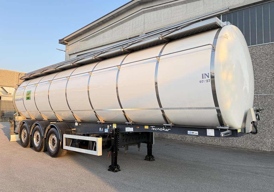BATA GRAPAR/TECNOKAR 12.500-9.000-13.500LT - Tanker semi-trailer: picture 5 BATA GRAPAR/TECNOKAR 12.500-9.000-13.500LT - Tanker semi-trailer: picture 5