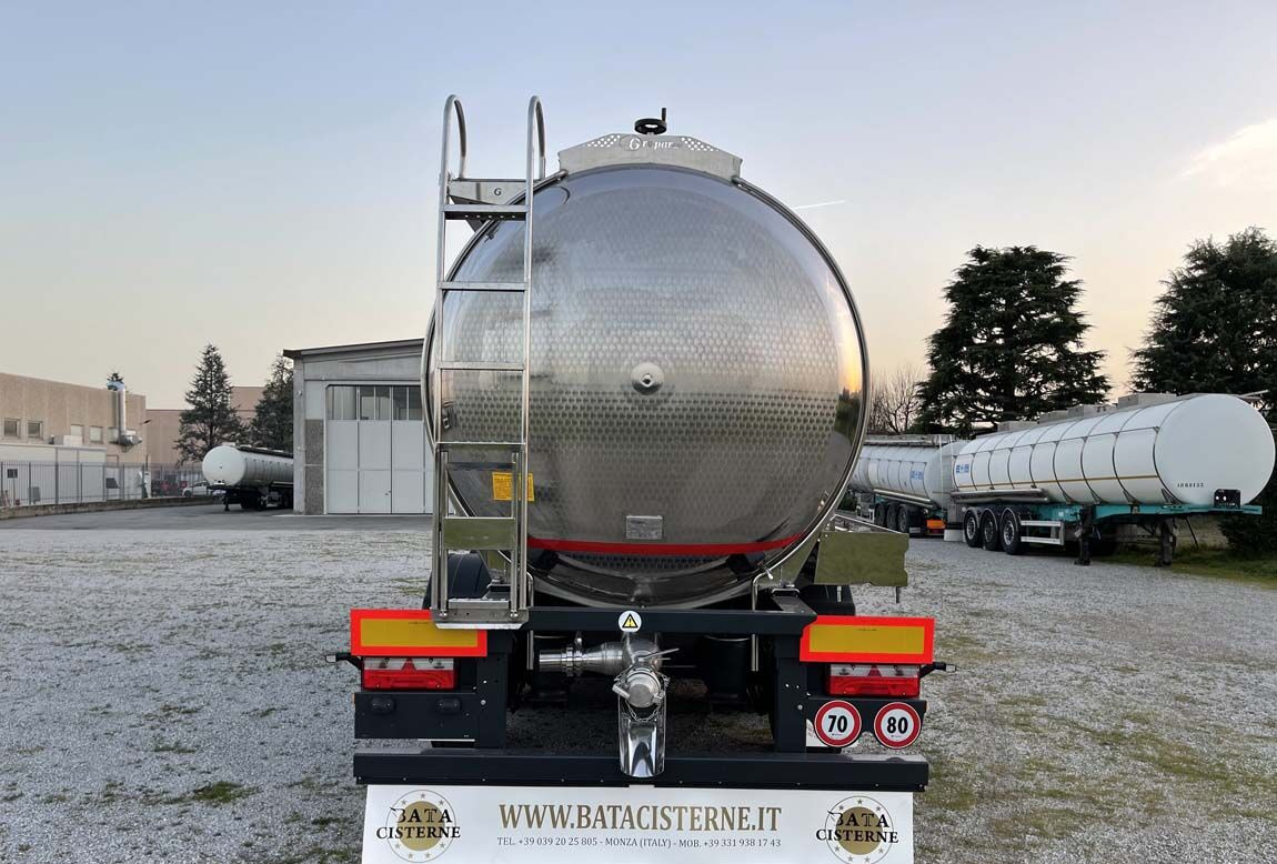 Bata CISTERNA MODELLO STANDARD NON ISOLATA 31.000LT NUOVA - Tanker semi-trailer: picture 2 Bata CISTERNA MODELLO STANDARD NON ISOLATA 31.000LT NUOVA - Tanker semi-trailer: picture 2