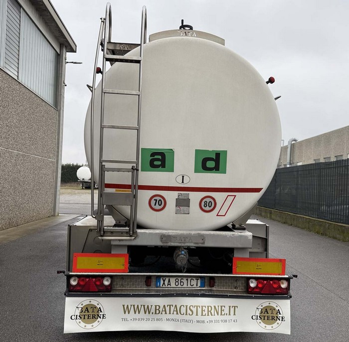 CISTERNA ALIMENTARE GRAPAR-ACERBI ANNO 2015 - Tanker semi-trailer: picture 3 CISTERNA ALIMENTARE GRAPAR-ACERBI ANNO 2015 - Tanker semi-trailer: picture 3