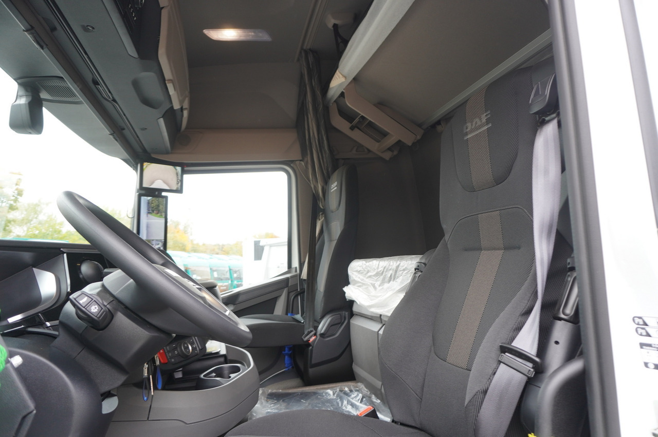 DAF NEW DAF XF 450 6x2 / 2025 / NEW Lamberet 18 EPAL Refrigerator / Carrier Supra 850 MT / Multitemperature / No mileage - Refrigerator truck: picture 3 DAF NEW DAF XF 450 6x2 / 2025 / NEW Lamberet 18 EPAL Refrigerator / Carrier Supra 850 MT / Multitemperature / No mileage - Refrigerator truck: picture 3