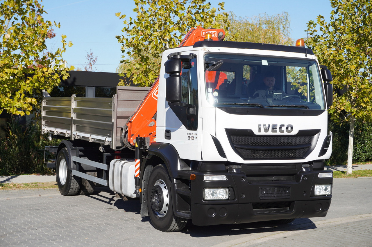 Tipper, Crane truck IVECO Stralis 310 E6 / NEW 3-sided tipper / Fassi F135 crane with remote control: picture 8