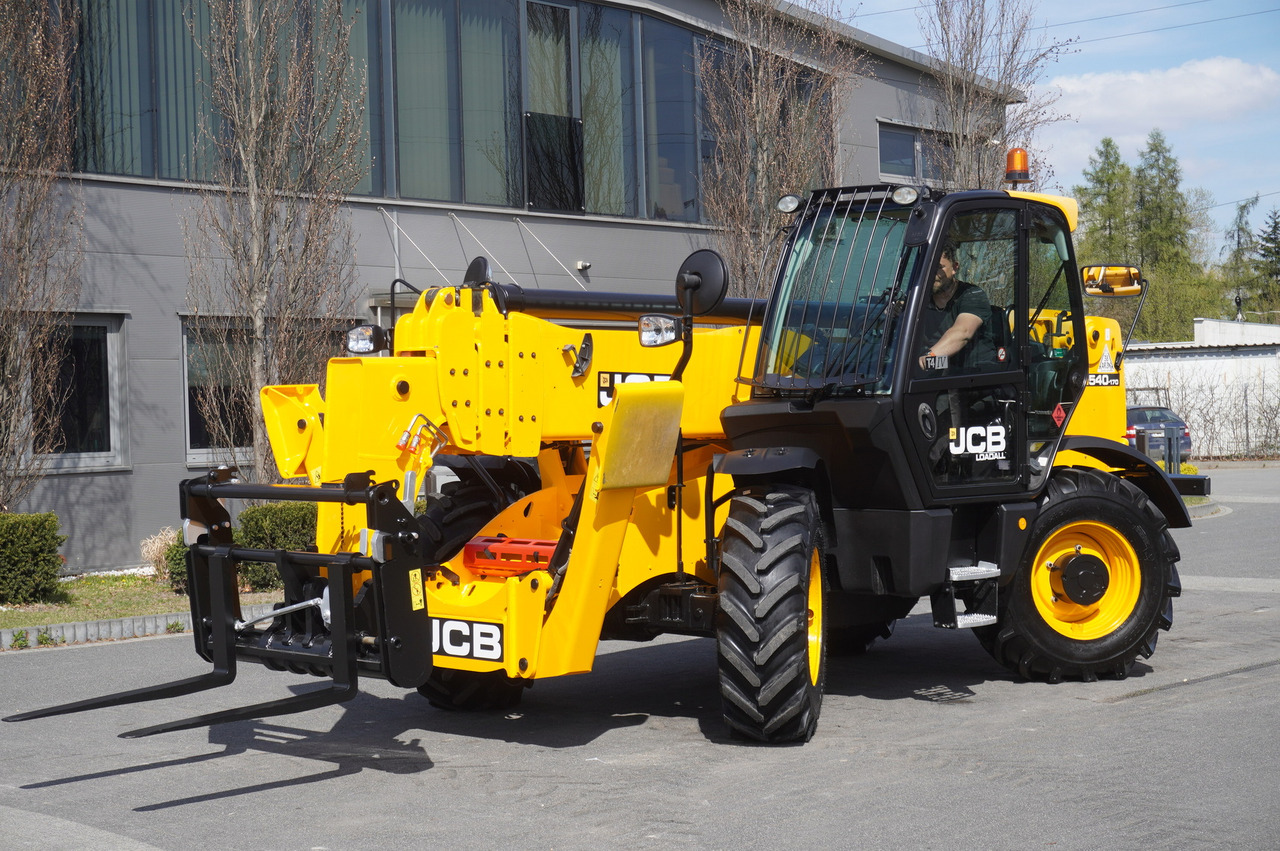 Telescopic wheel loader JCB 540-170 Telescopic Loader / 17m / joystick: picture 12