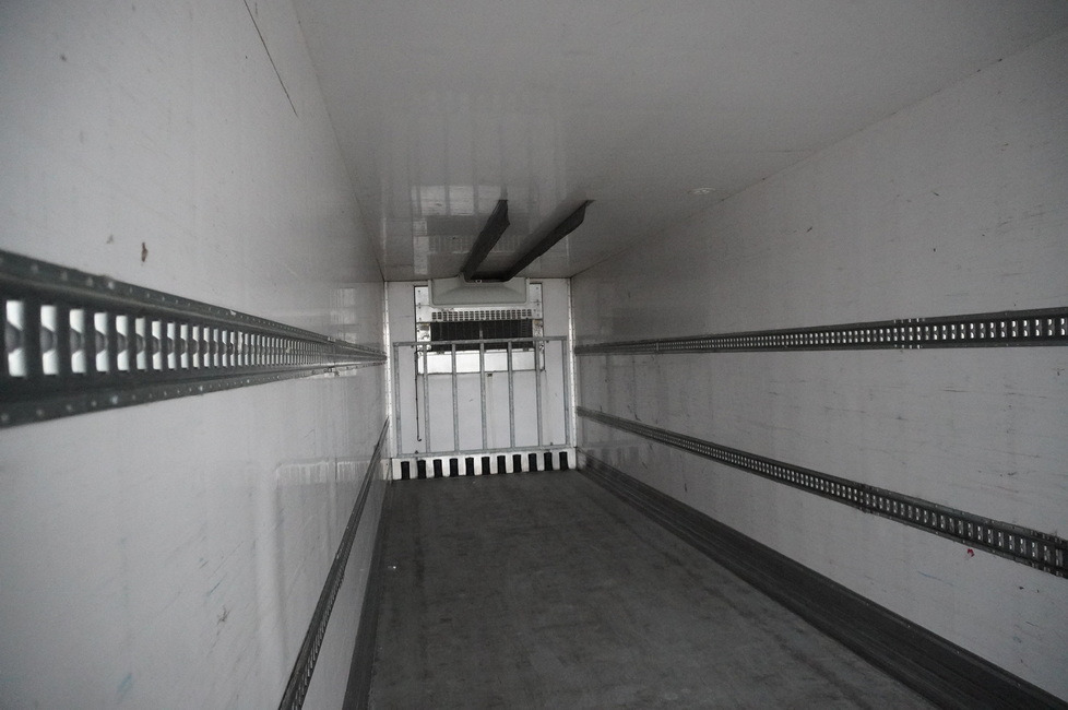 Refrigerator semi-trailer LAMBERET refrigerated semi-trailer / Carrier Vector 1550 unit: picture 15