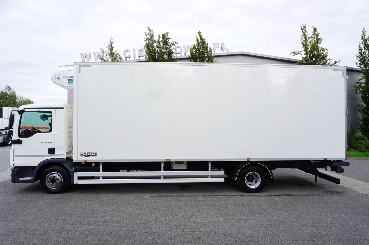 MAN TGL 12.190 / CHEREAU Refrigerator 18 PAL multitemperature / Thermoking T-1200R / 100,000 km - Refrigerator truck: picture 3 MAN TGL 12.190 / CHEREAU Refrigerator 18 PAL multitemperature / Thermoking T-1200R / 100,000 km - Refrigerator truck: picture 3