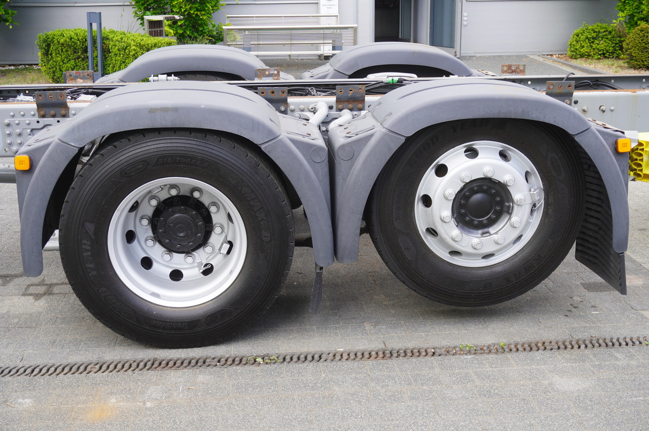 Cab chassis truck MAN TGS 26.420 / 7.5 m chassis / 14.5 t load cap. / Sleeping cab: picture 9