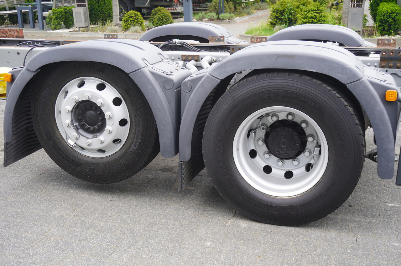 Cab chassis truck MAN TGS 26.420 / 7.5 m chassis / 14.5 t load cap. / Sleeping cab: picture 8