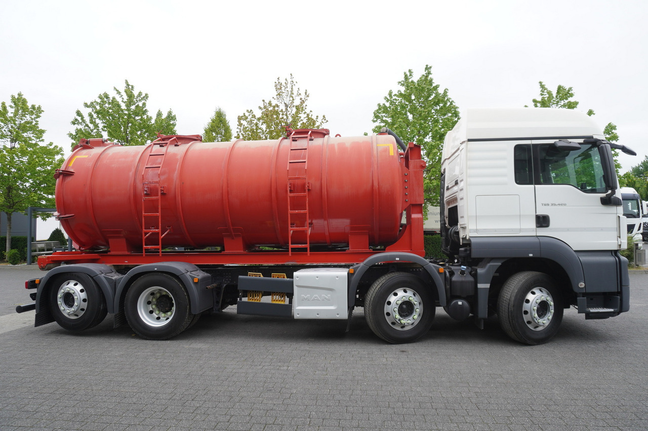 MAN TGS 35.420 8×2 / NEW septic barrel 13000 L / 3 steered axles - Tanker truck: picture 5 MAN TGS 35.420 8×2 / NEW septic barrel 13000 L / 3 steered axles - Tanker truck: picture 5