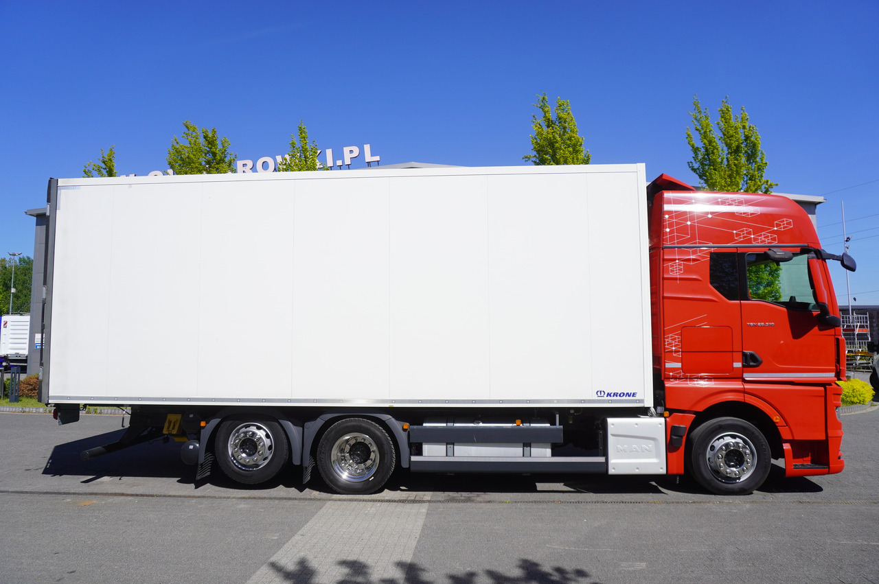 MAN TGX 26.510 / 2022 / New Krone refrigerator bitemperature / Dopplestock / Carrier Supra 1150 MT / 4 units - Refrigerator truck: picture 2 MAN TGX 26.510 / 2022 / New Krone refrigerator bitemperature / Dopplestock / Carrier Supra 1150 MT / 4 units - Refrigerator truck: picture 2