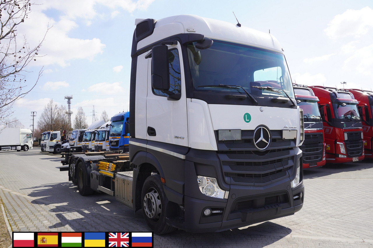 MERCEDES-BENZ Actros 2543 / BDF / Retarder / sleeping cabin - Container transporter/ Swap body truck: picture 1 MERCEDES-BENZ Actros 2543 / BDF / Retarder / sleeping cabin - Container transporter/ Swap body truck: picture 1