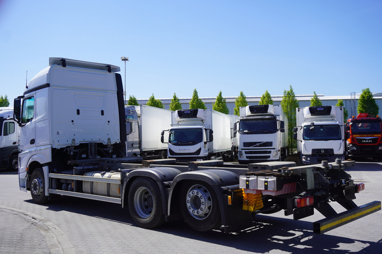 MERCEDES-BENZ Actros 2545 6×2 MP5 / Full ADR / BDF - Container transporter/ Swap body truck: picture 3 MERCEDES-BENZ Actros 2545 6×2 MP5 / Full ADR / BDF - Container transporter/ Swap body truck: picture 3