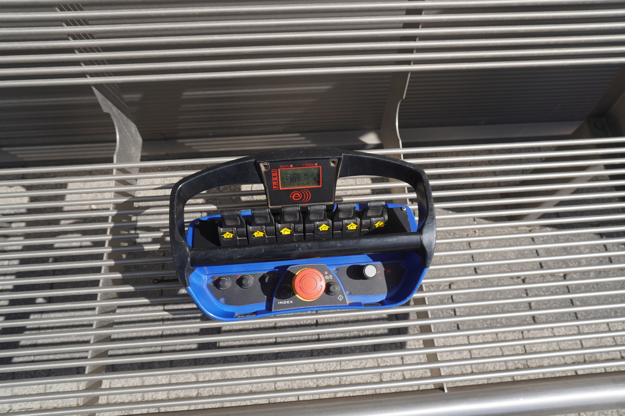 Dropside/ Flatbed truck, Crane truck MERCEDES-BENZ Actros 2641 6×4 E5 / Crane / Dumper / 110000 km!: picture 6 Dropside/ Flatbed truck, Crane truck MERCEDES-BENZ Actros 2641 6×4 E5 / Crane / Dumper / 110000 km!: picture 6