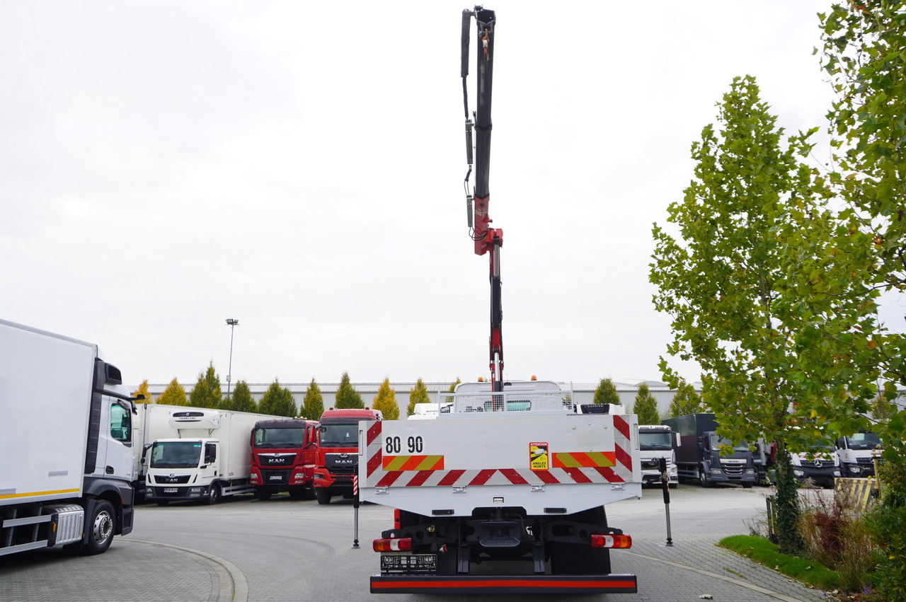 MERCEDES-BENZ Arocs 1830 / Flatbed 16 EPAL / HDS Fassi 155 / Reach 8 m / Load capacity 6160 kg - Dropside/ Flatbed truck, Crane truck: picture 3 MERCEDES-BENZ Arocs 1830 / Flatbed 16 EPAL / HDS Fassi 155 / Reach 8 m / Load capacity 6160 kg - Dropside/ Flatbed truck, Crane truck: picture 3