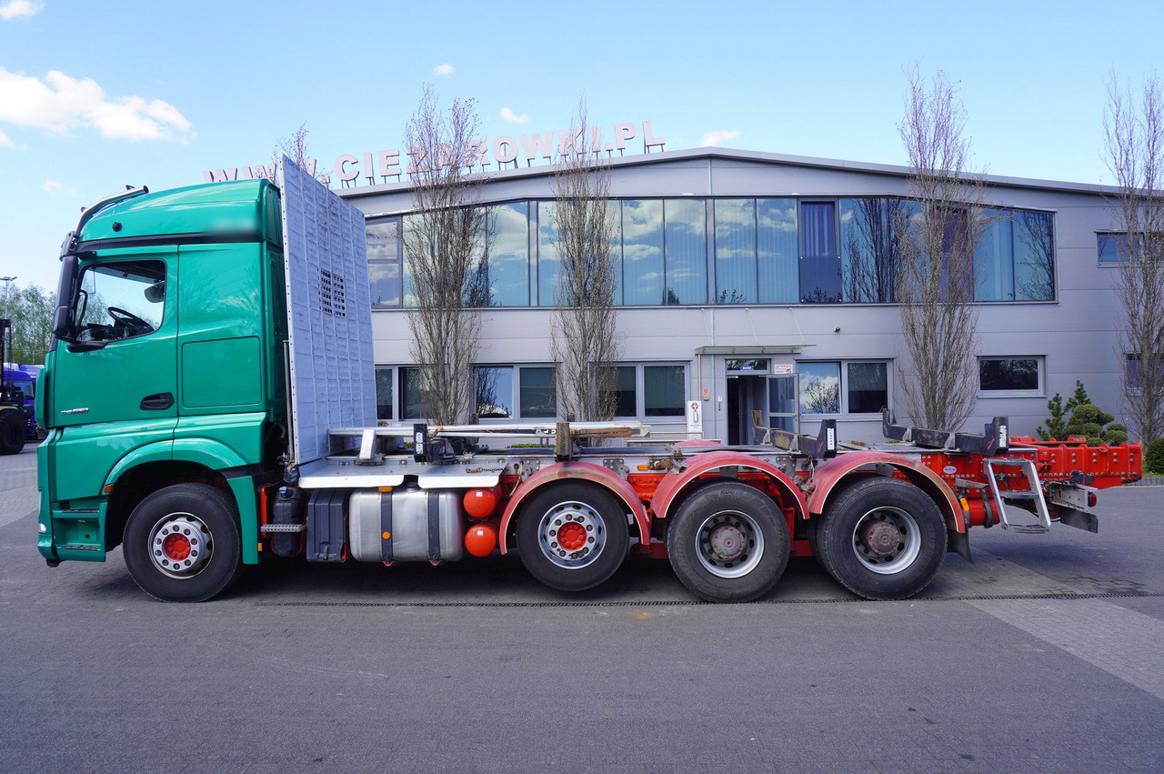 Mercedes-Benz Arocs 3563 8 × 4 / 630 HP / steered axle / Logging superstructure - Logging truck: picture 4 Mercedes-Benz Arocs 3563 8 × 4 / 630 HP / steered axle / Logging superstructure - Logging truck: picture 4