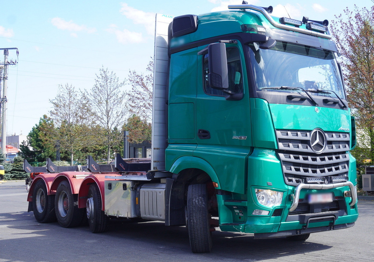 Mercedes-Benz Arocs 3563 8 × 4 / 630 HP / steered axle / Logging superstructure - Logging truck: picture 1 Mercedes-Benz Arocs 3563 8 × 4 / 630 HP / steered axle / Logging superstructure - Logging truck: picture 1