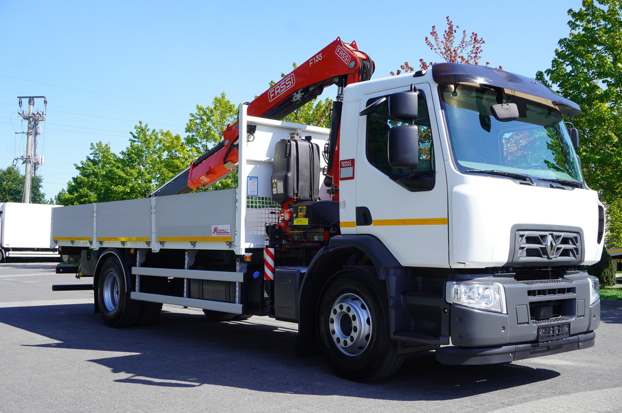 RENAULT C280 DTI 8 / FASSI crane 5.6 T / range 8 m / Flatbed 15 EPAL - Dropside/ Flatbed truck, Crane truck: picture 5 RENAULT C280 DTI 8 / FASSI crane 5.6 T / range 8 m / Flatbed 15 EPAL - Dropside/ Flatbed truck, Crane truck: picture 5