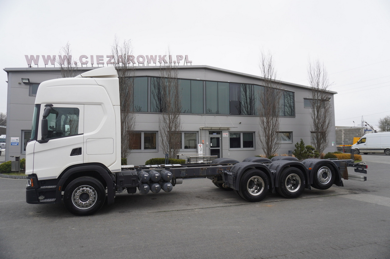 Scania G540 8x4 / Chassis 8.7 m / Steered axle / 2021 - Cab chassis truck: picture 3 Scania G540 8x4 / Chassis 8.7 m / Steered axle / 2021 - Cab chassis truck: picture 3