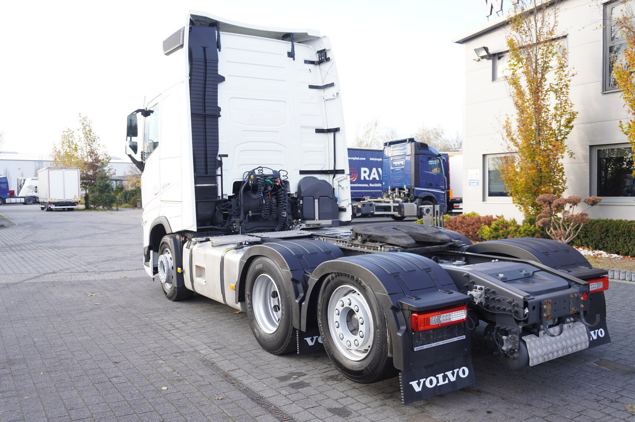 VOLVO FH 500 6x2 Globetrotter XL tractor unit / 2023 / 114 thousand km - Tractor truck: picture 3 VOLVO FH 500 6x2 Globetrotter XL tractor unit / 2023 / 114 thousand km - Tractor truck: picture 3