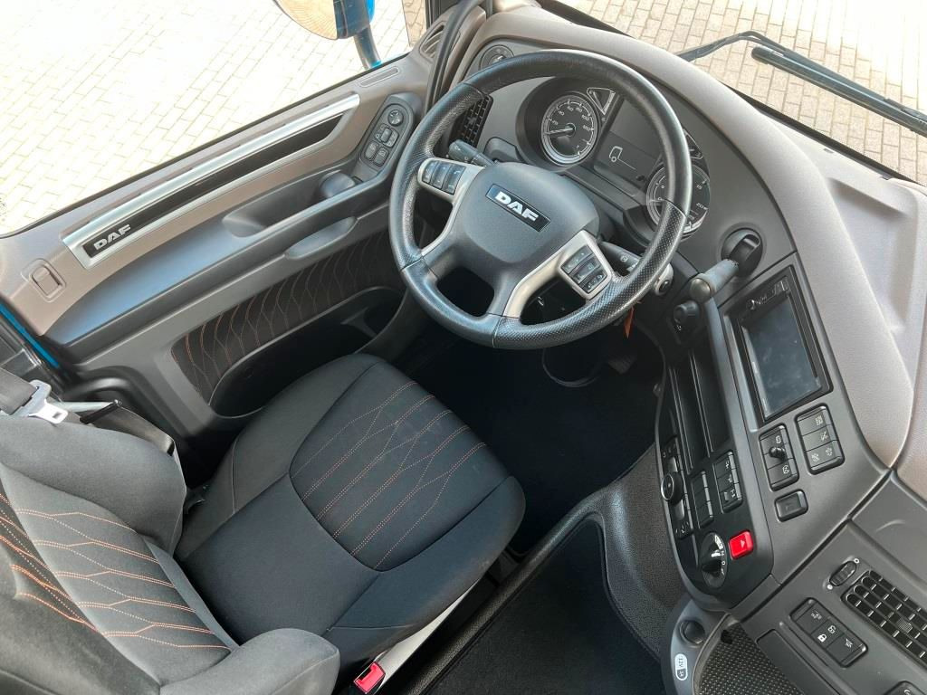 DAF XF 530 FT SSC Retarder Standklima Navigation - Tractor truck: picture 5 DAF XF 530 FT SSC Retarder Standklima Navigation - Tractor truck: picture 5