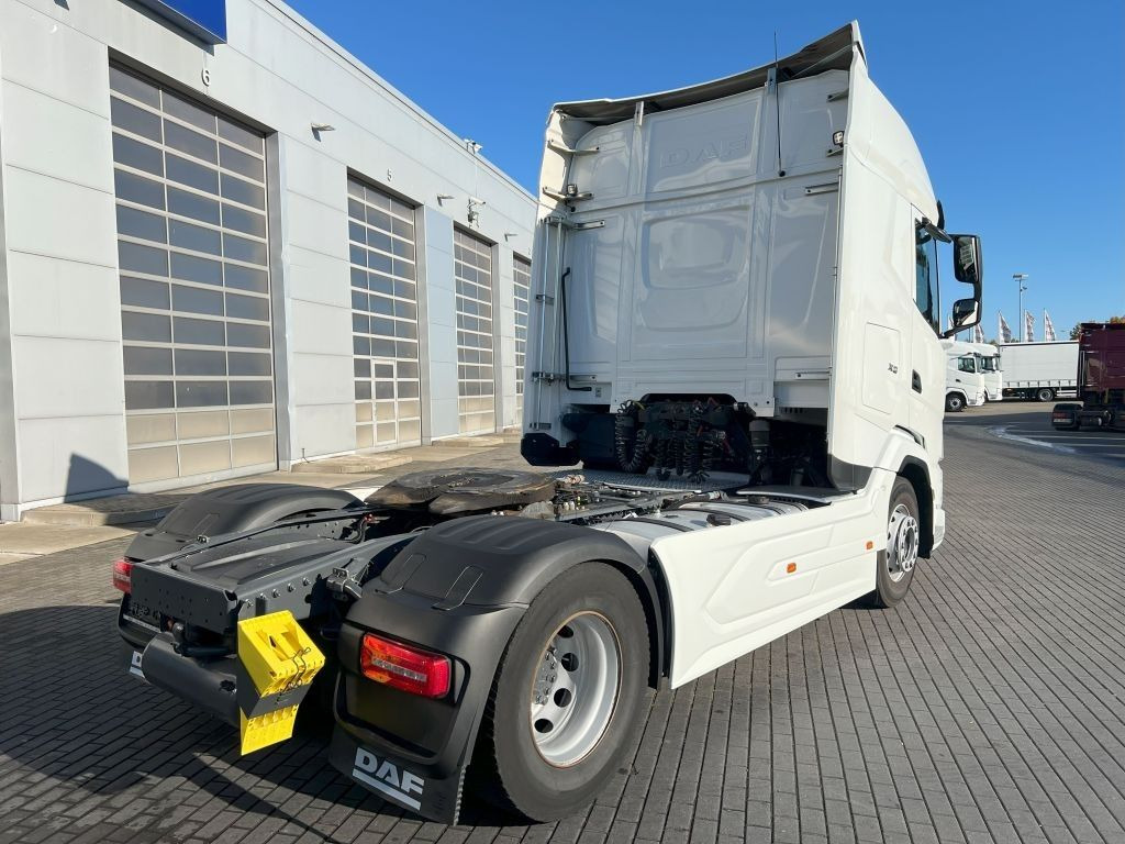 DAF XG 480 FT TraXon Intarder 2xTank Hydraulikanlage - Tractor truck: picture 4 DAF XG 480 FT TraXon Intarder 2xTank Hydraulikanlage - Tractor truck: picture 4