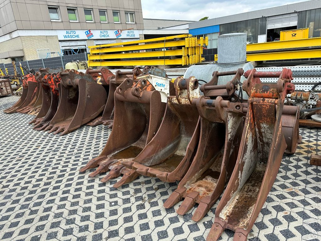 Bagger Tieflöffel - Excavator bucket: picture 3 Bagger Tieflöffel - Excavator bucket: picture 3