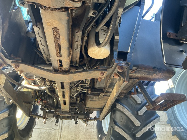 2005 New Holland TL100A 4WD Tractor - Farm tractor: picture 5 2005 New Holland TL100A 4WD Tractor - Farm tractor: picture 5