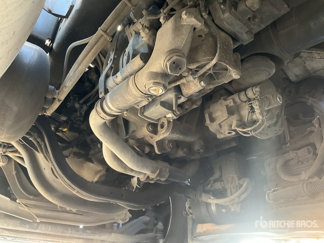 2015 Mercedes-Benz Actros 1845LS 4x2 S/A S/A Sleeper Truck Tractor - Tractor truck: picture 5 2015 Mercedes-Benz Actros 1845LS 4x2 S/A S/A Sleeper Truck Tractor - Tractor truck: picture 5