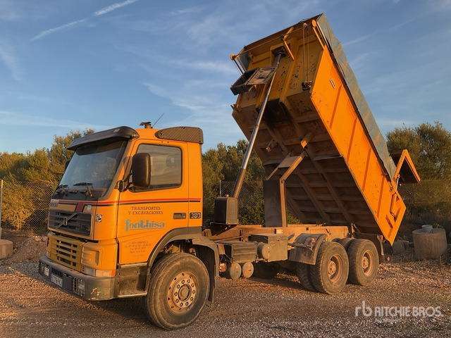 2002 Volvo FM12-380 6x4 T/A Dump Truck - Tipper: picture 3 2002 Volvo FM12-380 6x4 T/A Dump Truck - Tipper: picture 3