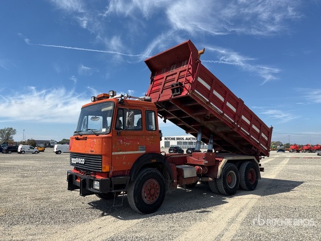 1988 Iveco 330-30 6x4 T/A Dump Truck - Tipper: picture 1 1988 Iveco 330-30 6x4 T/A Dump Truck - Tipper: picture 1