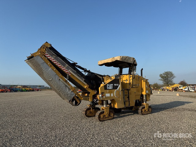 2011 Cat PM102 Tracked Cold Planer - Cold planer: picture 2 2011 Cat PM102 Tracked Cold Planer - Cold planer: picture 2