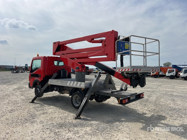 2011 Renault Maxity 2011 Socage DA320 20 m on Bucket Truck - Truck with aerial platform: picture 3 2011 Renault Maxity 2011 Socage DA320 20 m on Bucket Truck - Truck with aerial platform: picture 3